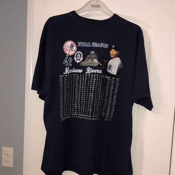 Mariano Rivera USED Blue T-Shirt Exit Sandman - Picture 3 of 5